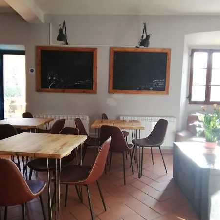 Casa Facto - Per Artisti E Turisti